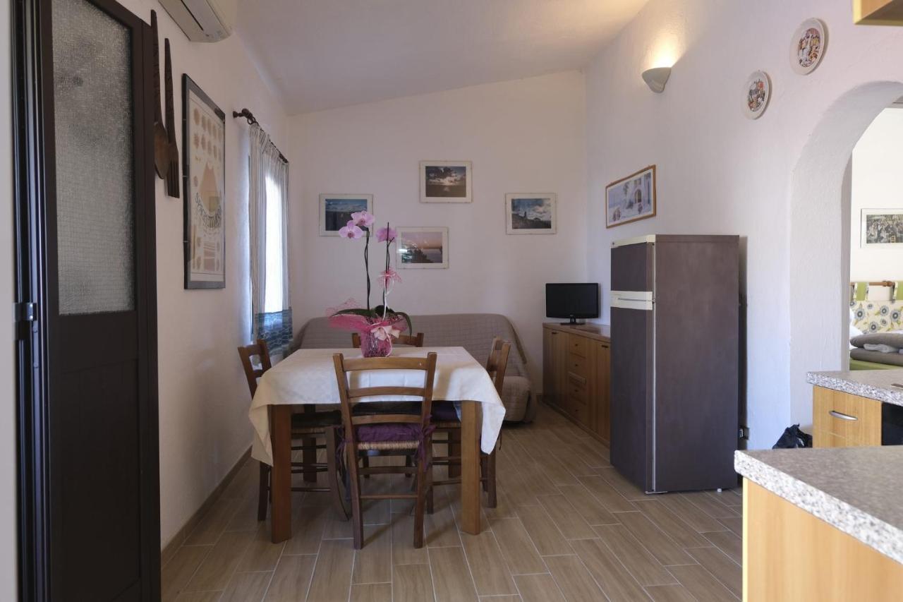 Aria Di Vacanza - Gelsi Olbia Exterior photo
