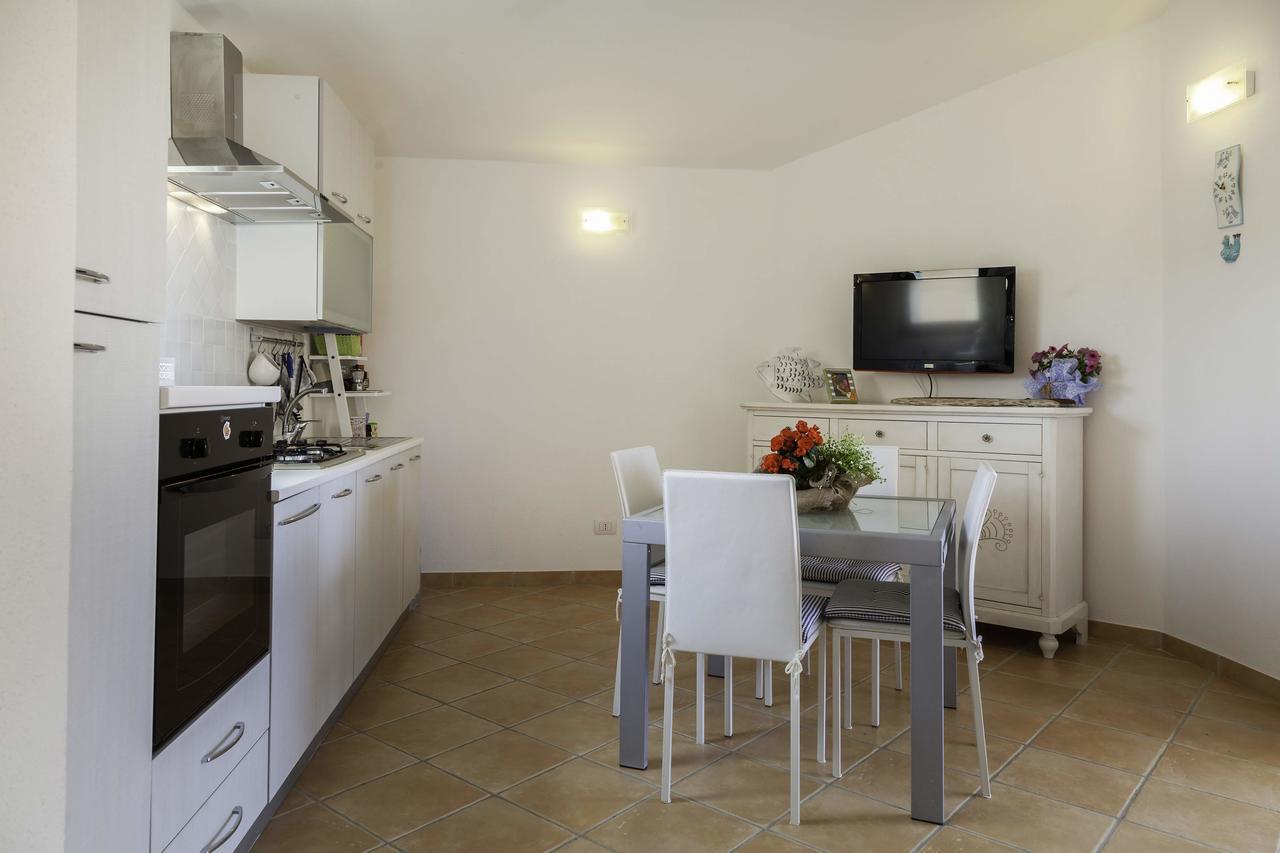 Aria Di Vacanza - Gelsi Olbia Exterior photo
